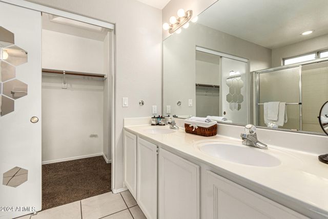 3223 E POINSETTIA Drive, Phoenix, AZ 85028
