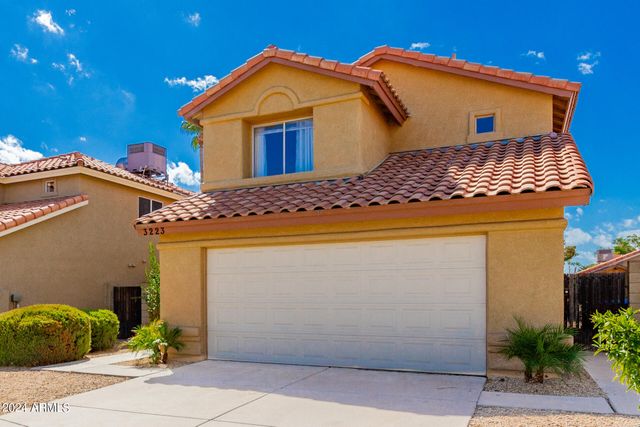 3223 E POINSETTIA Drive, Phoenix, AZ 85028