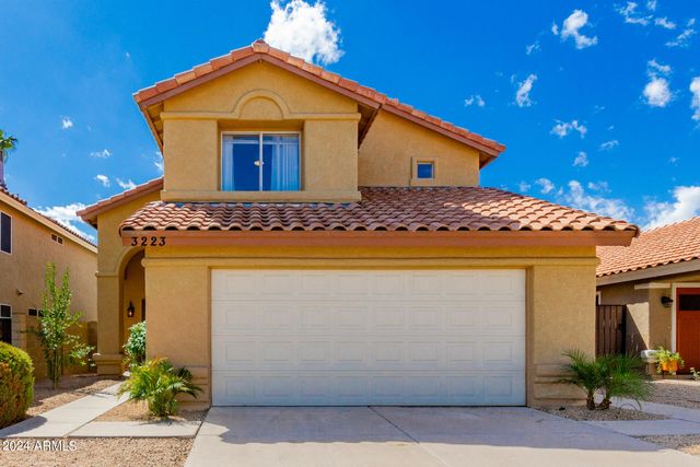 3223 E POINSETTIA Drive, Phoenix, AZ 85028