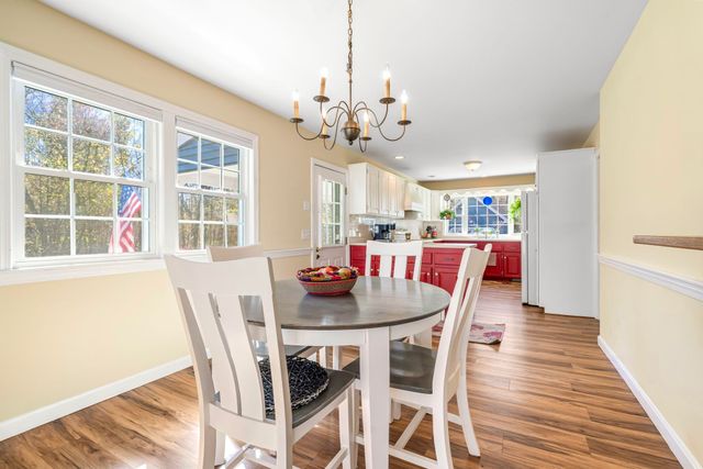 20 Gilcreast Drive, Litchfield, NH 03052