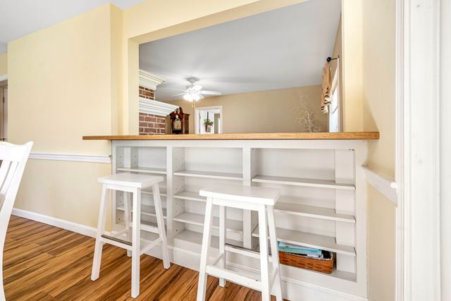 20 Gilcreast Drive, Litchfield, NH 03052