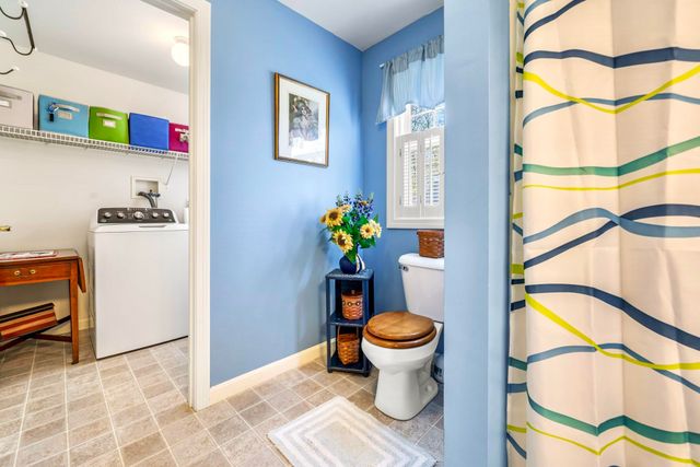 20 Gilcreast Drive, Litchfield, NH 03052