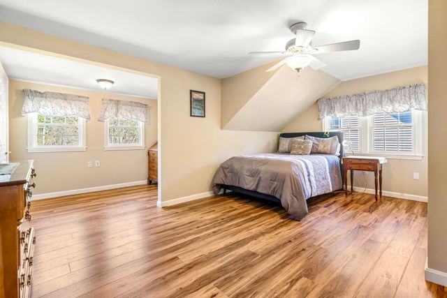 20 Gilcreast Drive, Litchfield, NH 03052