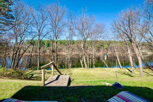 20 Gilcreast Drive, Litchfield, NH 03052