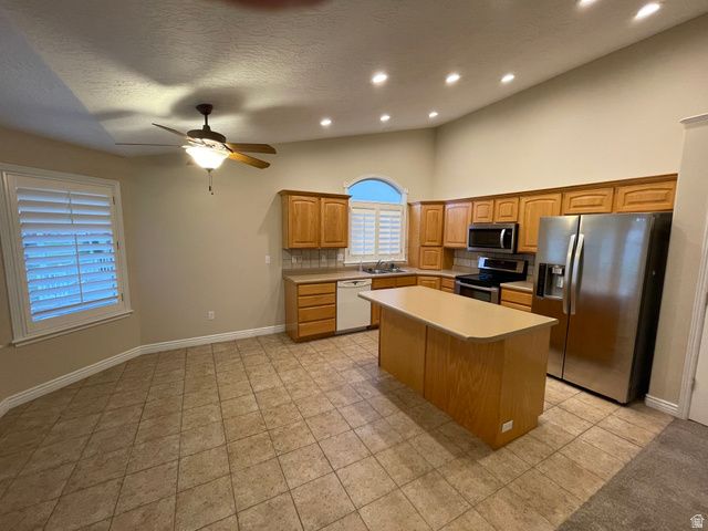 2213 N 525 E, North Ogden, UT 84414