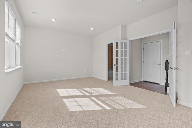 11900 WYNNIFRED PL, Glenn Dale, MD 20769