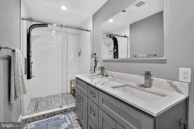 2328 E FLETCHER ST, Philadelphia, PA 19125