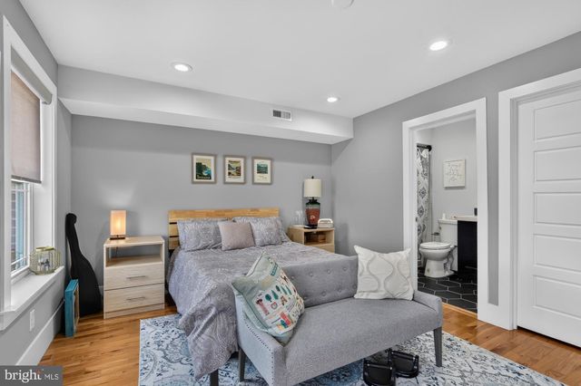 2328 E FLETCHER ST, Philadelphia, PA 19125