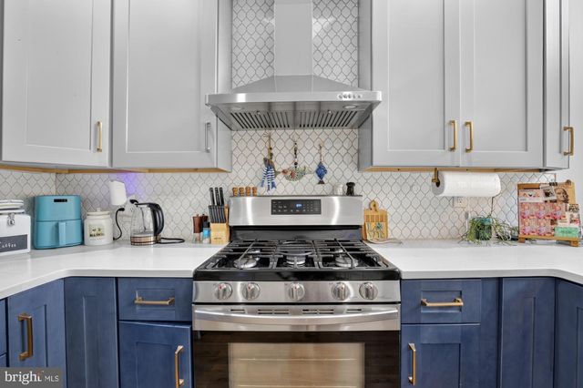 2328 E FLETCHER ST, Philadelphia, PA 19125