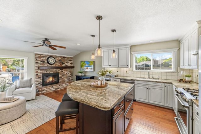 711 Chatsworth Place, San Jose, CA 95128