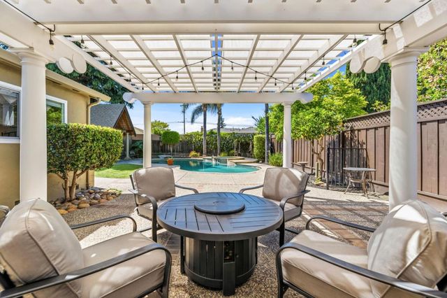 711 Chatsworth Place, San Jose, CA 95128