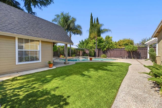 711 Chatsworth Place, San Jose, CA 95128