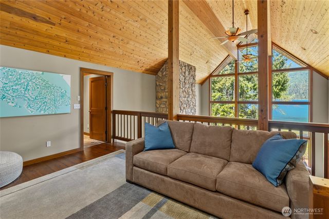 31 Brookside Court, Easton, WA 98925