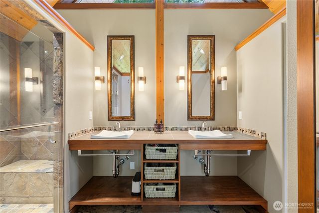 31 Brookside Court, Easton, WA 98925