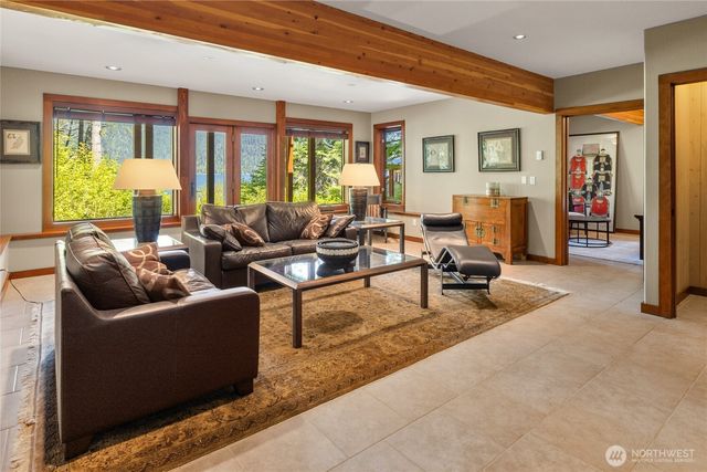 31 Brookside Court, Easton, WA 98925