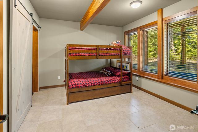 31 Brookside Court, Easton, WA 98925