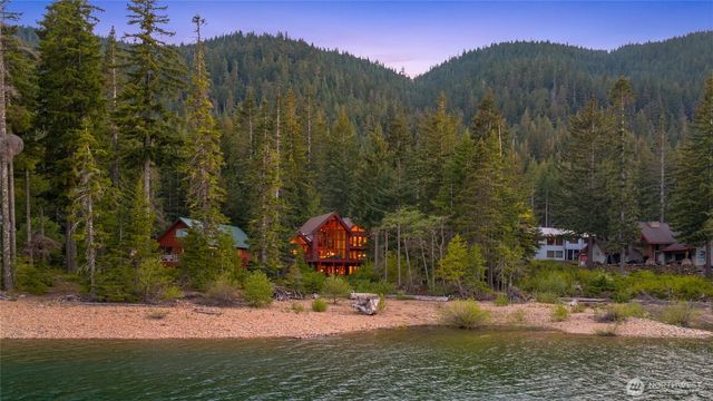 31 Brookside Court, Easton, WA 98925