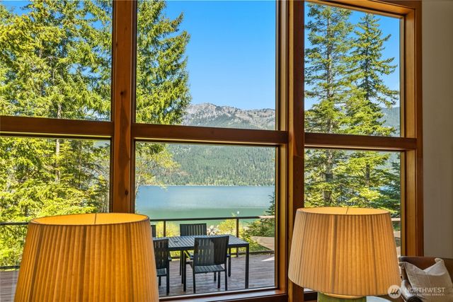 31 Brookside Court, Easton, WA 98925