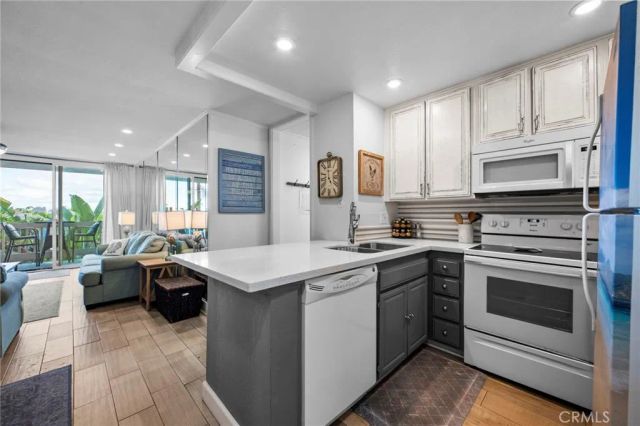 999 N Pacific Street F101, Oceanside, CA 92054