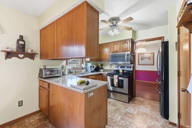 6507 Sedgemore Place, Fort Wayne, IN 46835