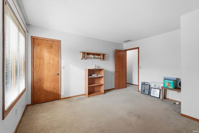 6507 Sedgemore Place, Fort Wayne, IN 46835