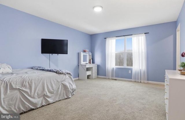 215 AZALEA DR, Windsor, PA 17366