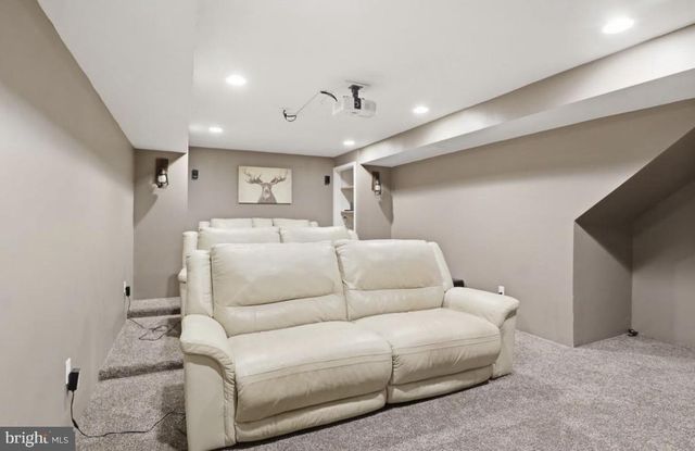 215 AZALEA DR, Windsor, PA 17366