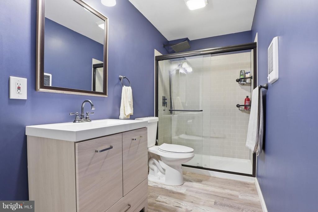 Image 26 of property listing at 215 AZALEA DR, Windsor, PA 17366