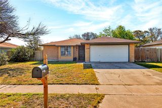 1738 Sun Beam Dr, Corpus Christi, TX 78412