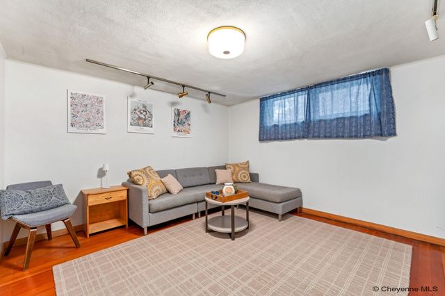 400 W 1ST AVE, Cheyenne, WY 82001