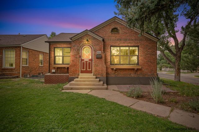 400 W 1ST AVE, Cheyenne, WY 82001