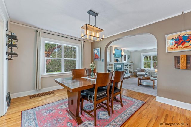 400 W 1ST AVE, Cheyenne, WY 82001