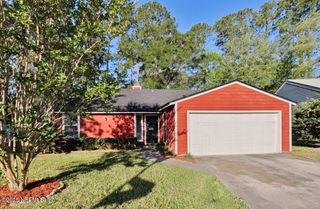 10268 PINE BREEZE Road W, Jacksonville, FL 32257