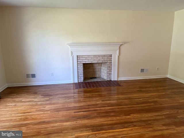 2412 MANET RD, Wilmington, DE 19810
