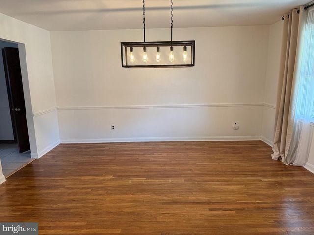 2412 MANET RD, Wilmington, DE 19810