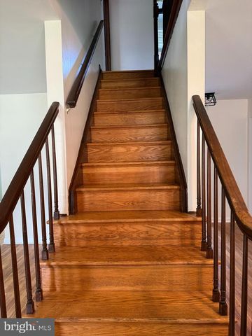 2412 MANET RD, Wilmington, DE 19810