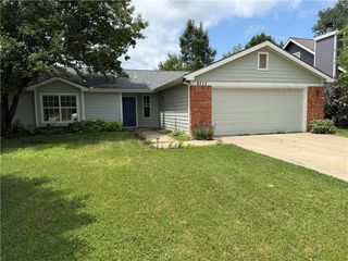 2717 Wildflower Drive, Lawrence, KS 66047