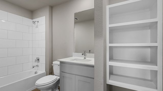 308 LIBBY Lane, Mansfield, TX 76063