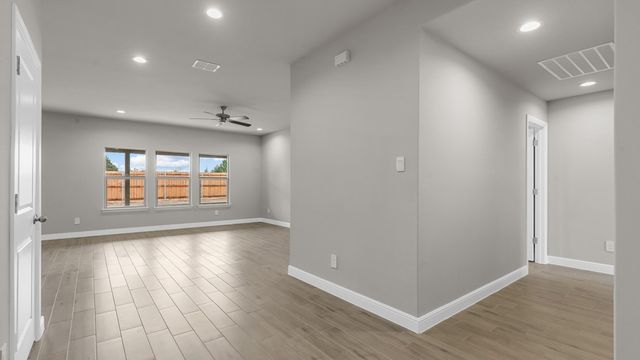308 LIBBY Lane, Mansfield, TX 76063