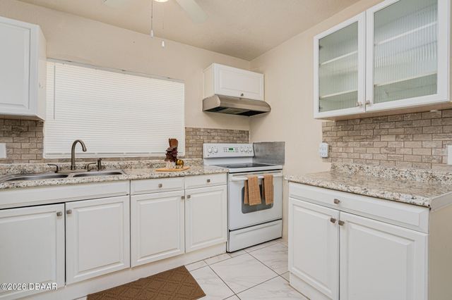 292 Deeley Street, Daytona Beach, FL 32114