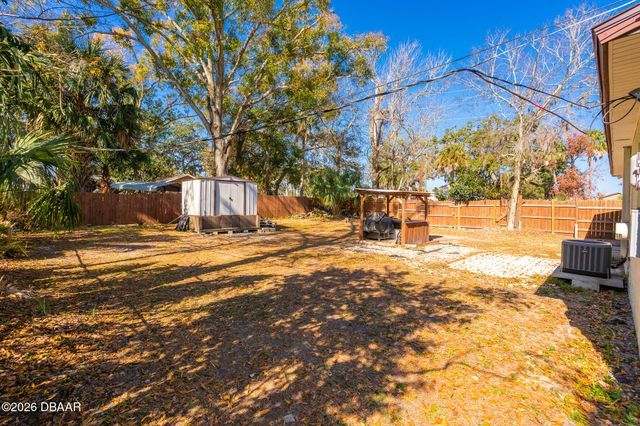 292 Deeley Street, Daytona Beach, FL 32114