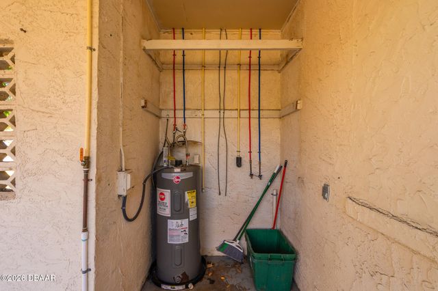 292 Deeley Street, Daytona Beach, FL 32114