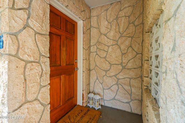 292 Deeley Street, Daytona Beach, FL 32114