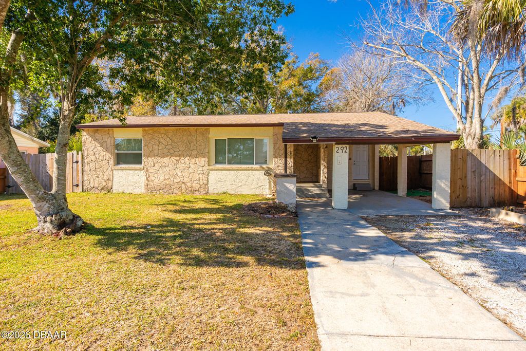 292 Deeley Street, Daytona Beach, FL 32114