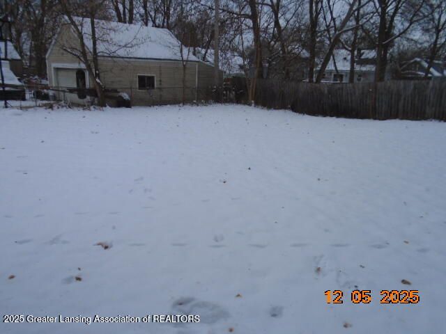 933 N Martin Luther King Jr Boulevard, Lansing, MI 48915