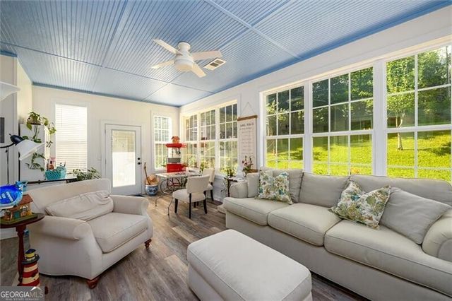 9390 Resort Circle, Gainesville, GA 30506