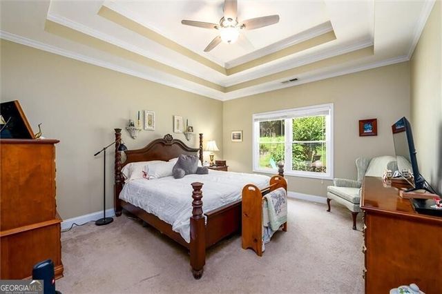 9390 Resort Circle, Gainesville, GA 30506