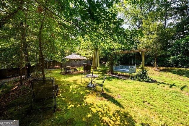 9390 Resort Circle, Gainesville, GA 30506