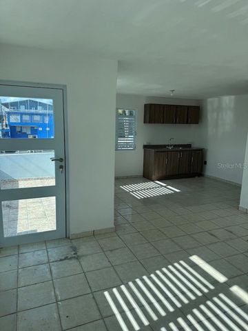 AVE HERMANOS DAVILA SAN FERNANDO, Bayamon, PR 00957