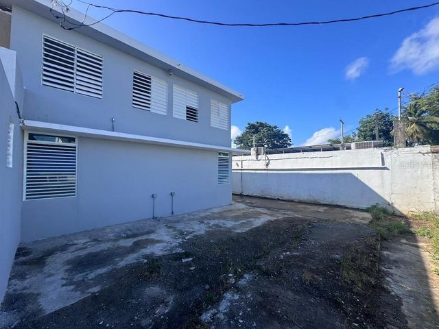 AVE HERMANOS DAVILA SAN FERNANDO, Bayamon, PR 00957